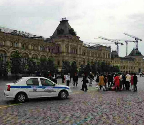 中國大媽被曝在莫斯科紅場跳廣場舞 引來警察(圖)