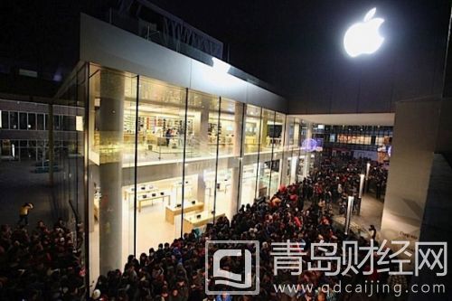 apple-store-queue.jpg