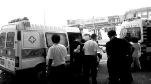 救護車也趕到了現場