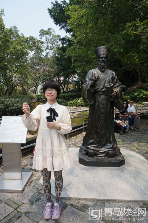 8位生態(tài)角色代表-敲鐘人-資料_20140919阿里巴巴紐交所上市敲鐘人-黃碧姬(云客服)