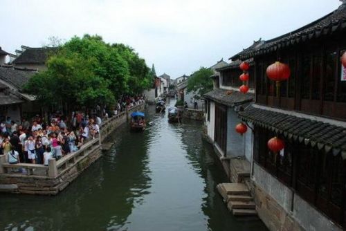 游客選“最坑爹景區”:三亞鳳凰古城等上榜