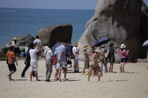 游客選“最坑爹景區”:三亞鳳凰古城等上榜