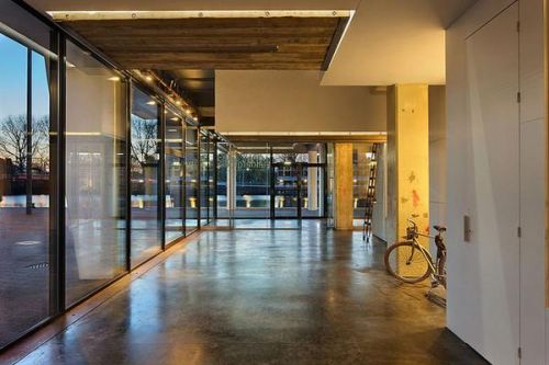 空地讓員工自由利用放松身心。