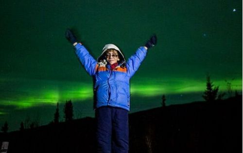 美男孩失明前想看北極光航空公司贈機票幫圓夢