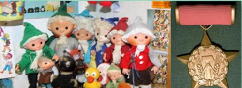 前東德時期的玩偶和&ldquo;勞動英雄&rdquo;勛章。