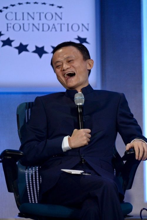 阿里股價大漲 馬云財富差3億美元超過李嘉誠