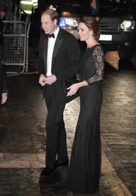 照片顯示，再次&ldquo;好孕臨門&rdquo;的凱特王小腹已經微微隆起。