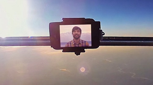 哈卡拉通過視頻，在平流層向女友求婚