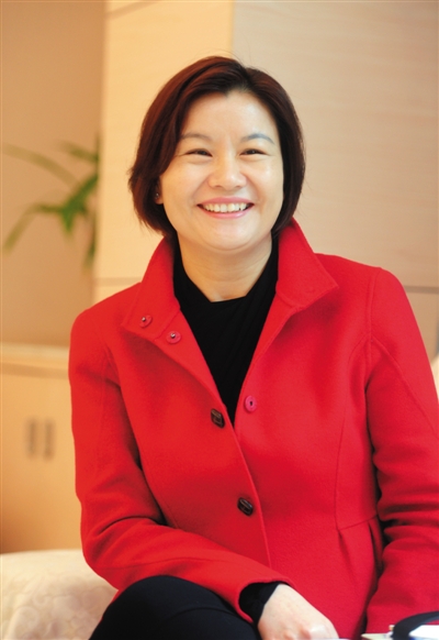 女首富回鄉請吃飯:拜托大家別張揚 張揚易出事