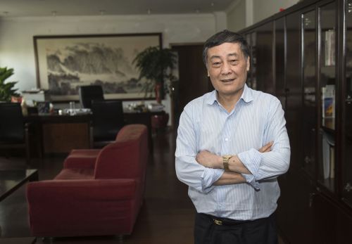 娃哈哈集團(tuán)董事長(zhǎng)宗慶后在位于杭州的辦公室內(nèi)（4月29日攝）。