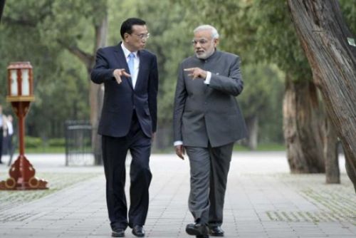 李克強與莫迪在天壇自拍