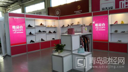 图为跨境购物体验中心 (2)