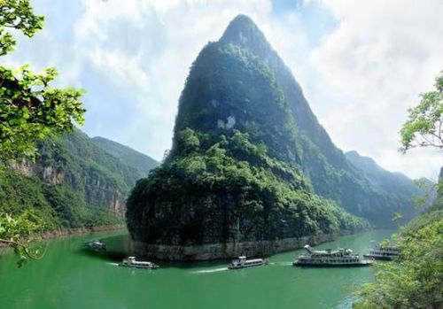 三峽的風(fēng)光用簡單的言語無法形容
