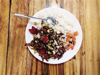 魚香肉絲沒有魚女子拒埋單老板：正宗家常味