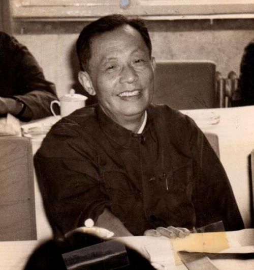 張勁夫  網(wǎng)絡(luò)資料