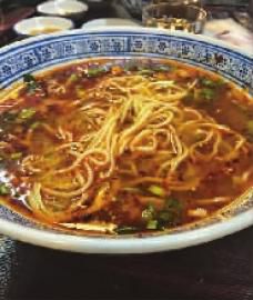 劉曉慶吐槽機(jī)場(chǎng)面條貴：78元一碗 每根3元