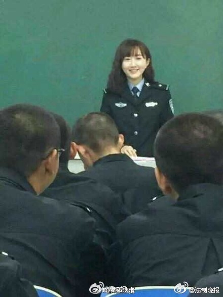 河南最美女教師火爆全校