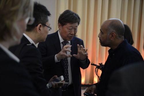 張瑞敏與現場觀眾進行交流