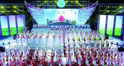 160412半岛都市报全国第五届中小学生艺术展演开幕上的精彩演出