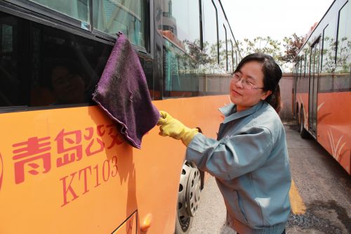 5000余輛公交車每天節(jié)水約150噸1