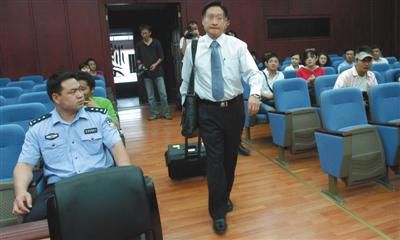 飛行員辭職被索500萬(wàn)分手費(fèi) 專(zhuān)家稱涉嫌侵權(quán)