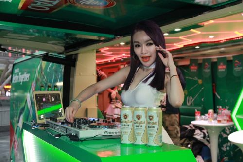 圖片4:美女DJ帶來勁爆音樂