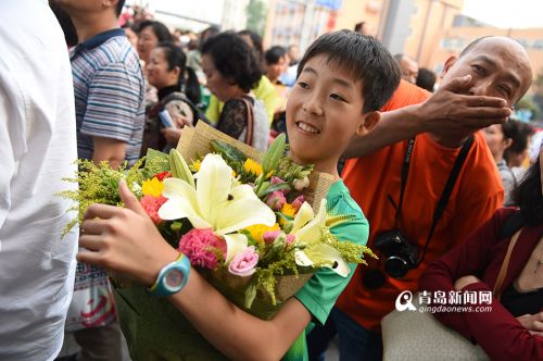 【高考故事】考生披战袍上书:战无不胜