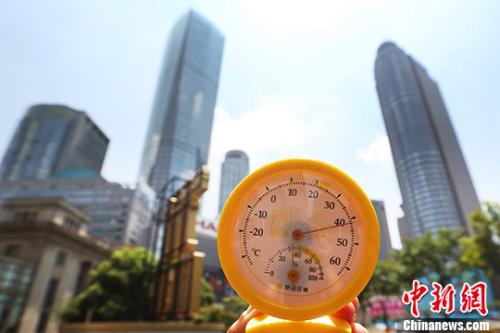 中國7億人遭高溫&ldquo;燒烤&rdquo; 局地體感溫度超50℃