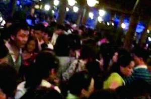 上海迪士尼多項目關閉惹怒游客 退票要求被駁回