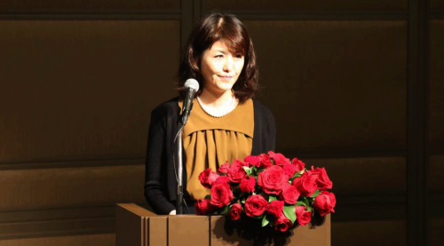 渡边淳一女儿渡边直子致辞