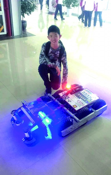 初中生众筹资金创客作品获美国大奖
