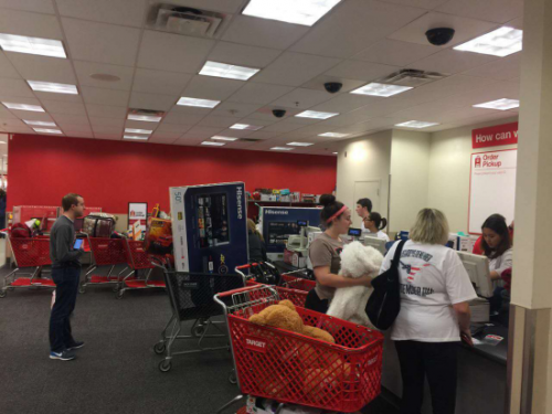 30萬海信電視美國黑五被秒搶369