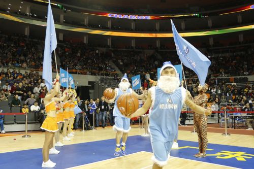 圖片2：喝伙人聯(lián)盟使者出場(chǎng)