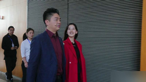 劉強東與奶茶妹妹