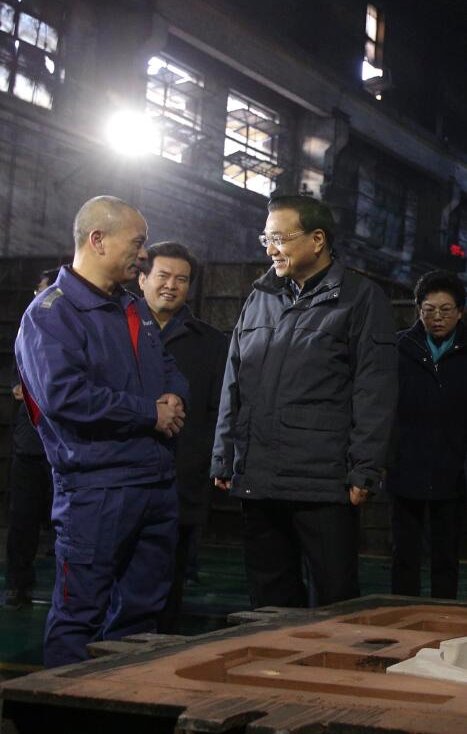 李克強贊這家企業一分鐘穿越了兩個時代 