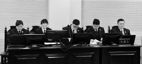  山東省菏澤市檢察院檢察官出庭公訴