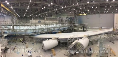 中國首架A380全面維護 噴漆面積超十個籃球場