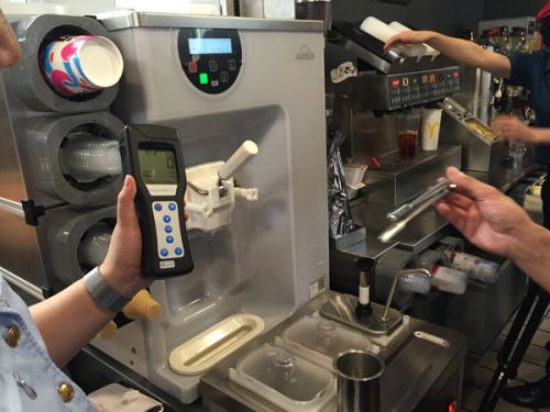 上海突檢麥當勞冰淇淋 門店請示總部拒絕開箱 上海突檢麥當勞冰淇淋 門店請示總部拒絕開箱