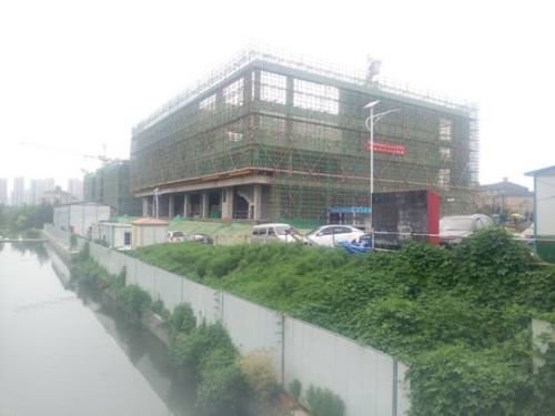 李滄東部社區(qū)活動中心項目主體封頂