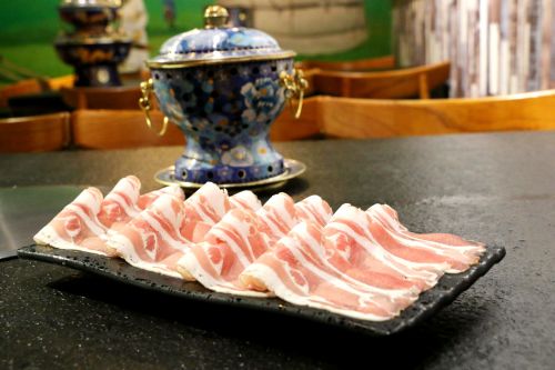 優(yōu)質(zhì)純正的草飼牛羊肉。04