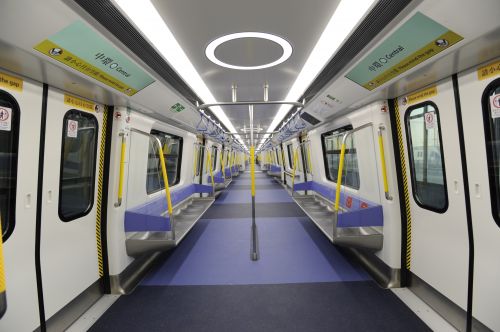 香港市區(qū)線地鐵車輛在中車四方下線 2