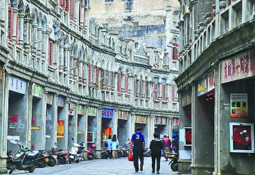 日月同輝滿天星 海南處處是美景 日月同輝滿天星 海南處處是美景