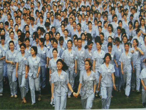 深圳蛇口工業區的女工（資料照片）。