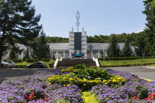 這是9月12日在俄羅斯符拉迪沃斯托克拍攝的&ldquo;海洋&rdquo;全俄兒童中心。新華社記者白雪騏攝