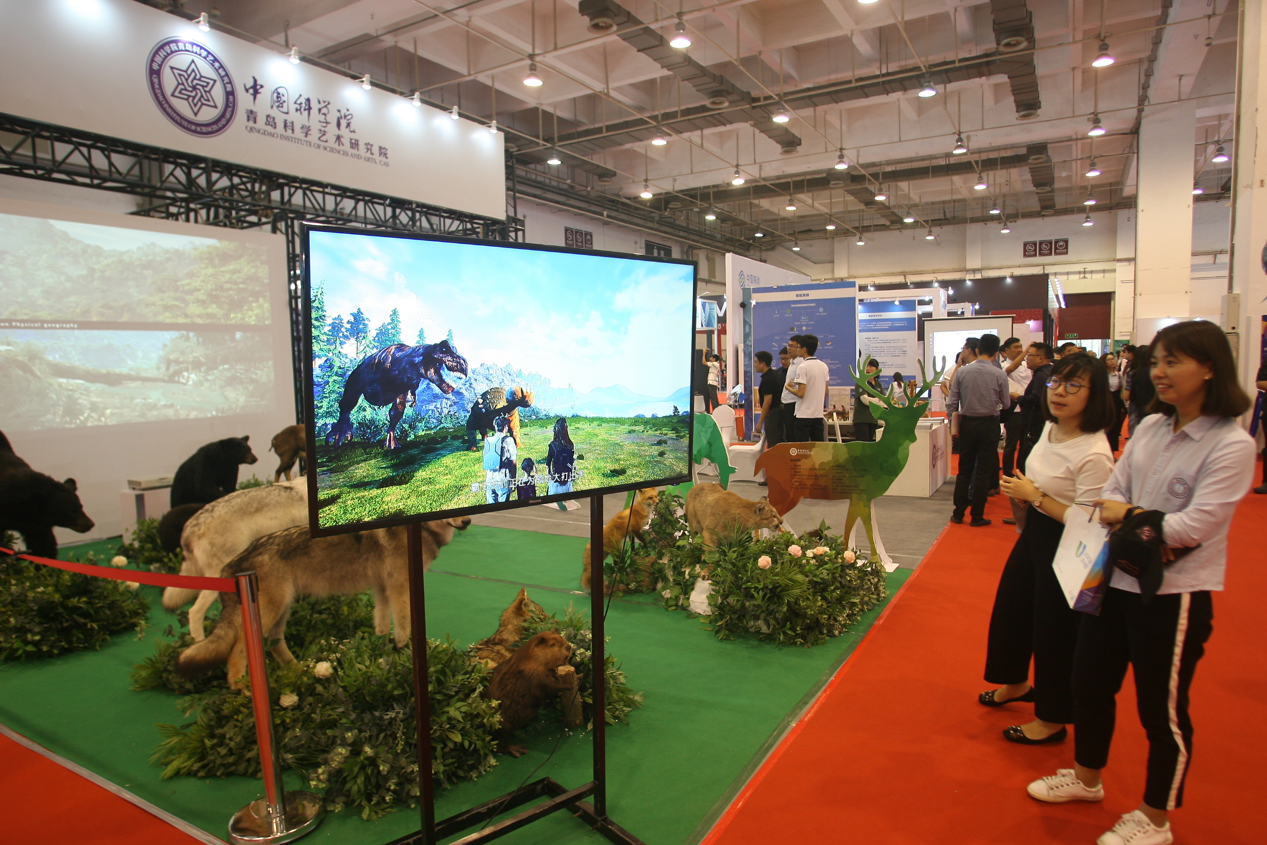 图为中国科学院VR体验馆现场。 记者 马艺峰 摄