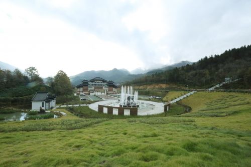 攝影家村&mdash;&mdash;屋脊山