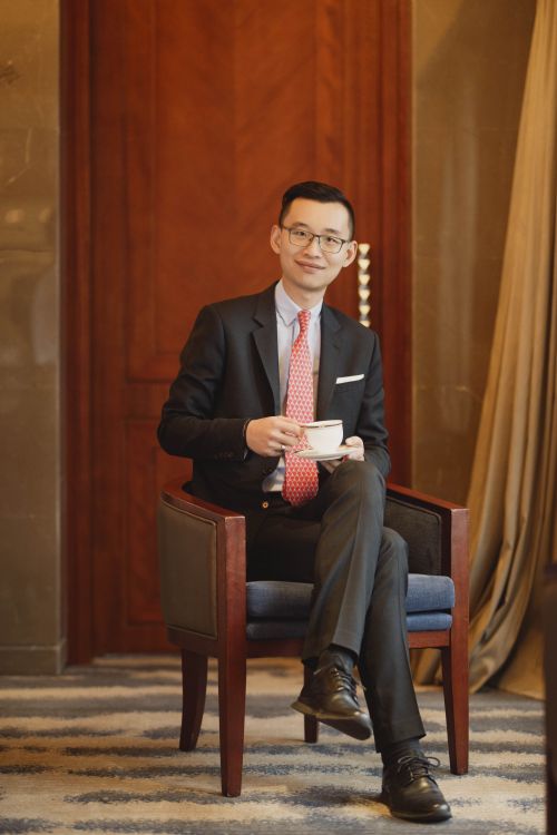 青島金沙灘希爾頓酒店新任總經理梁欣先生。02