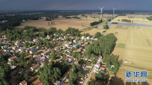 （新華全媒頭條&middot;迎接兩會特別報道&middot;圖文互動）（8）奮進，向著第一個百年奮斗目標&mdash;&mdash;寫在2019年全國兩會召開之際
