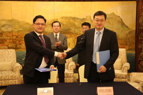 市民营经济发展局与前海创投签约