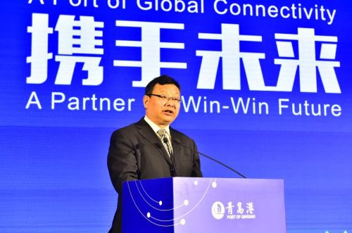 青島港集團黨委書記、董事長李奉利致辭